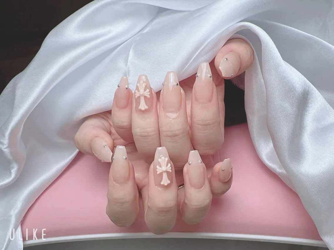 ネイル ブルー 長さ出し グラデーション キラキラネイル 韓国ネイル ハンドネイル Hana Rose Nailのネイルデザイン