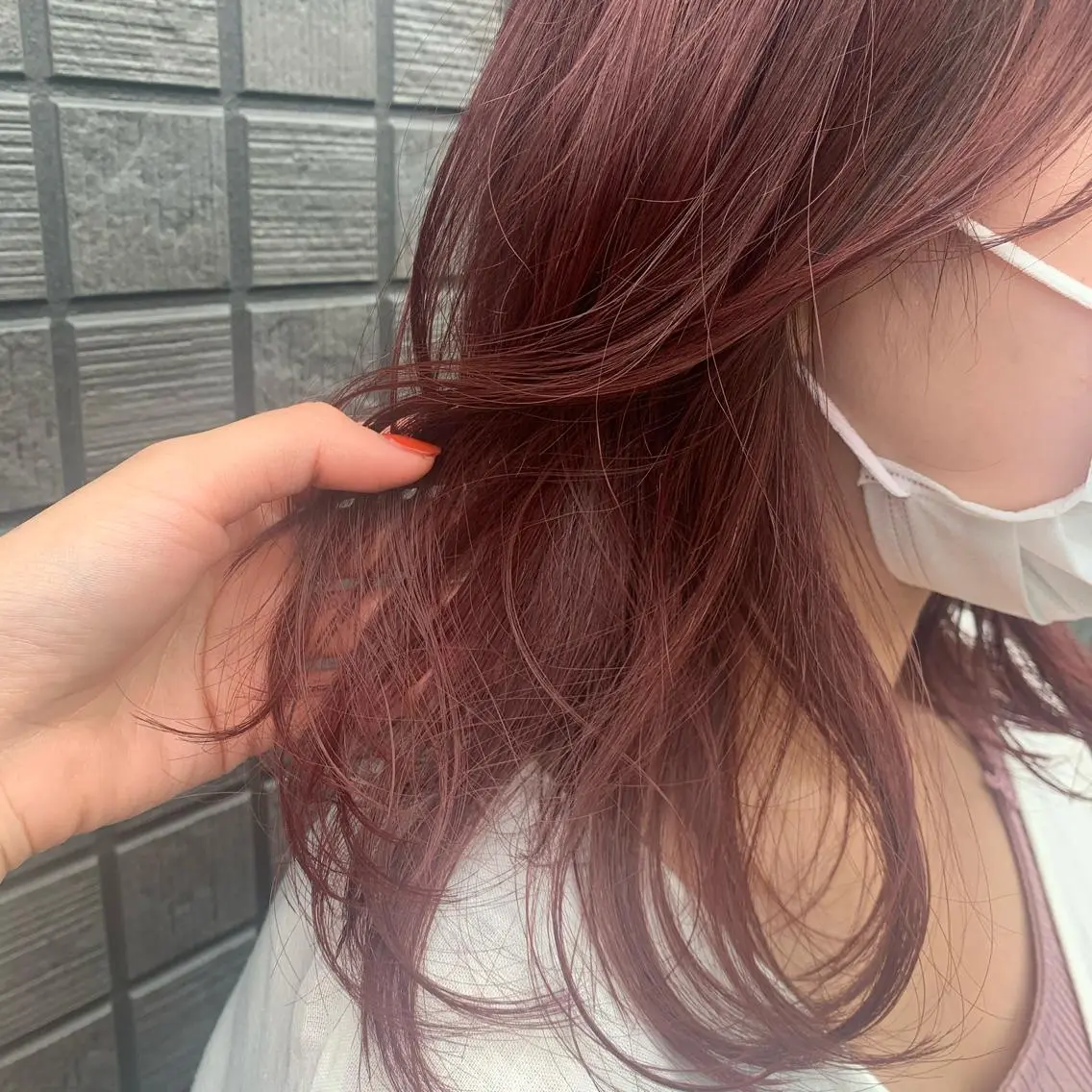 セミロング カラー ブリーチ レッドカラー カット ヘアカラー トリートメント hubhair レイヤー/透明感のヘアスタイル