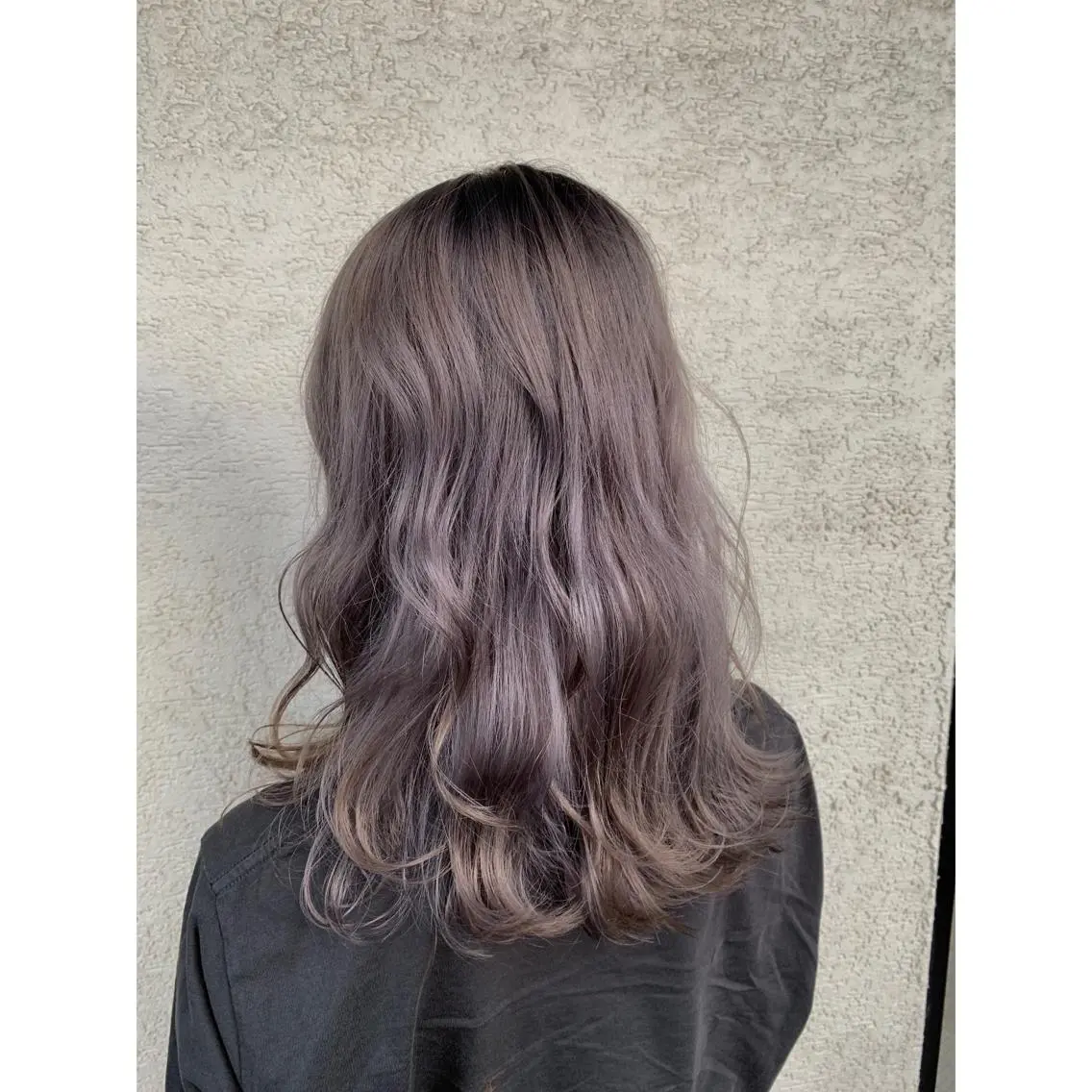 セミロング カラー 艶髪・酸性ストレート フリツのヘアスタイル