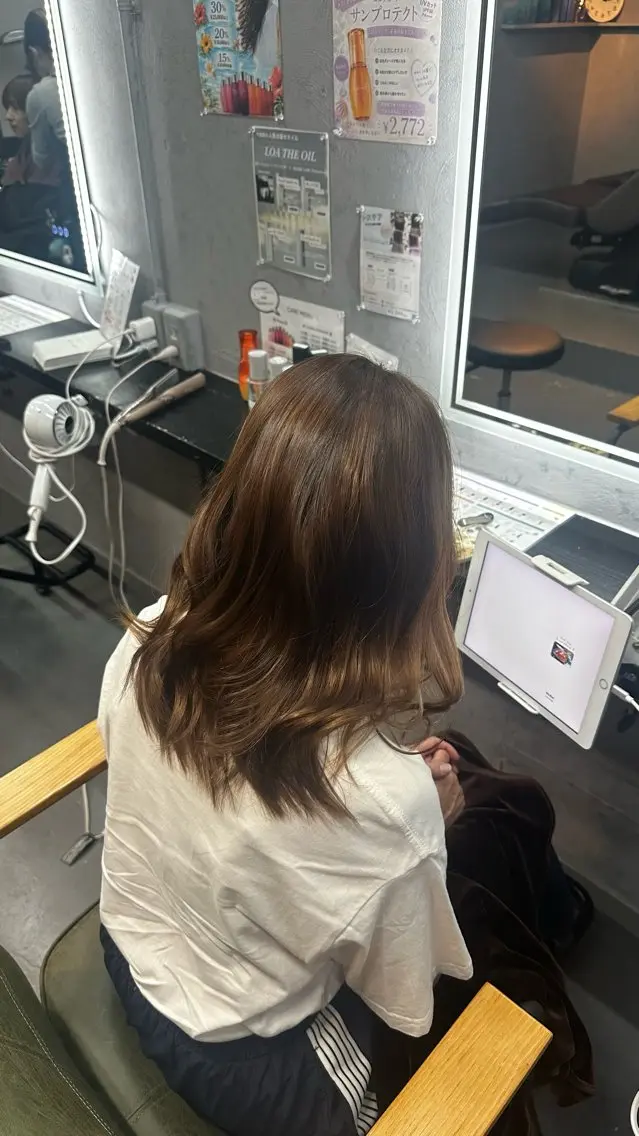 ロング 出崎 風果のヘアスタイル