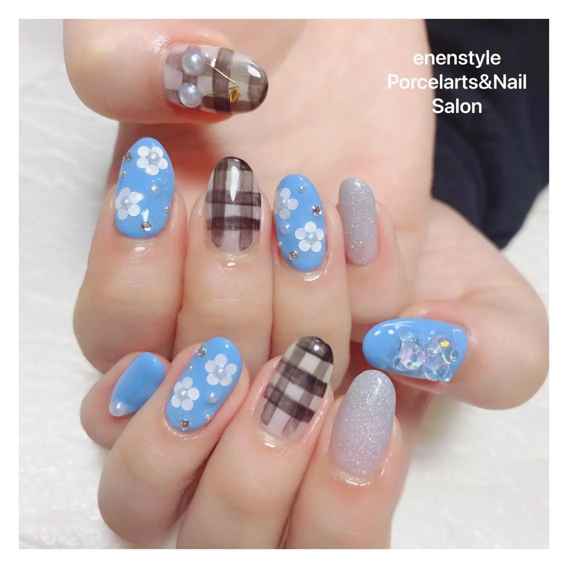 ミディアム ネイル ハンドネイル 🐾enen style 🐾のネイルデザイン