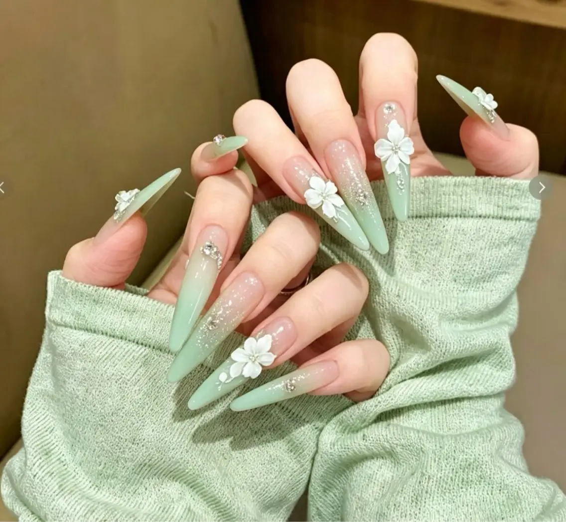 ネイル ハンドネイル H3 Nail Miniのネイルデザイン