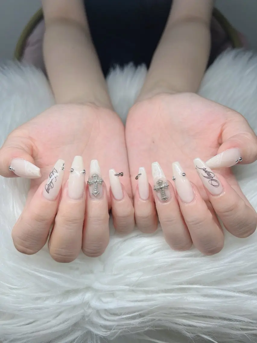 ネイル ハンドネイル Lee Nails チップ長さだし専門店のネイルデザイン