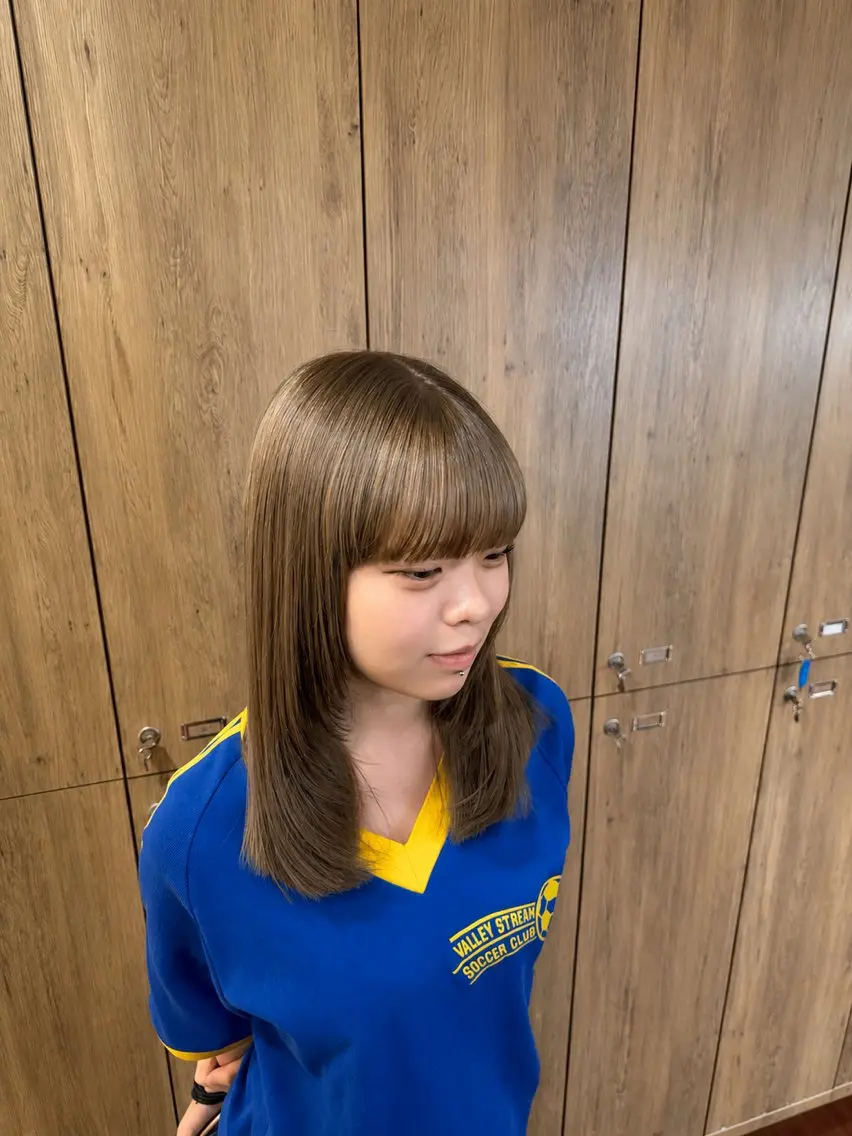 ミディアム カラー ダブルカラー ヘアカラー トリートメント 岡田 望夢のヘアスタイル