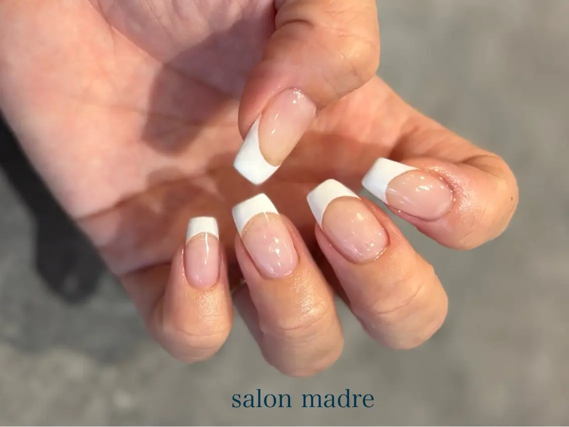 ネイル フレンチネイル ハンドネイル salonmadre Rikacoのネイルデザイン