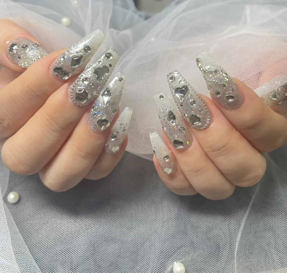 ネイル 長さ出し フットネイル ジェルネイル 韓国ネイル マグネットネイル ハンドネイル YMT NailStudioのネイルデザイン