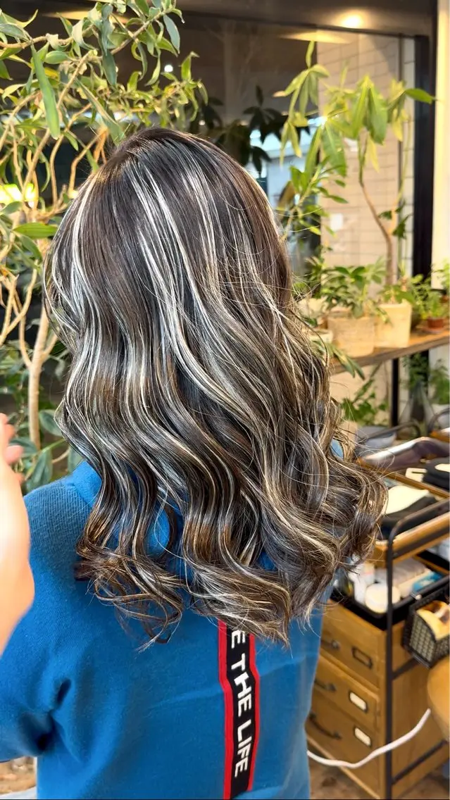 ロング カラー ハイライトカラー 3Dハイライト ハイライト ヘアカラー トリートメント 🌈ハイライト特化 🌈 🐶ノザワ🐶のヘアスタイル