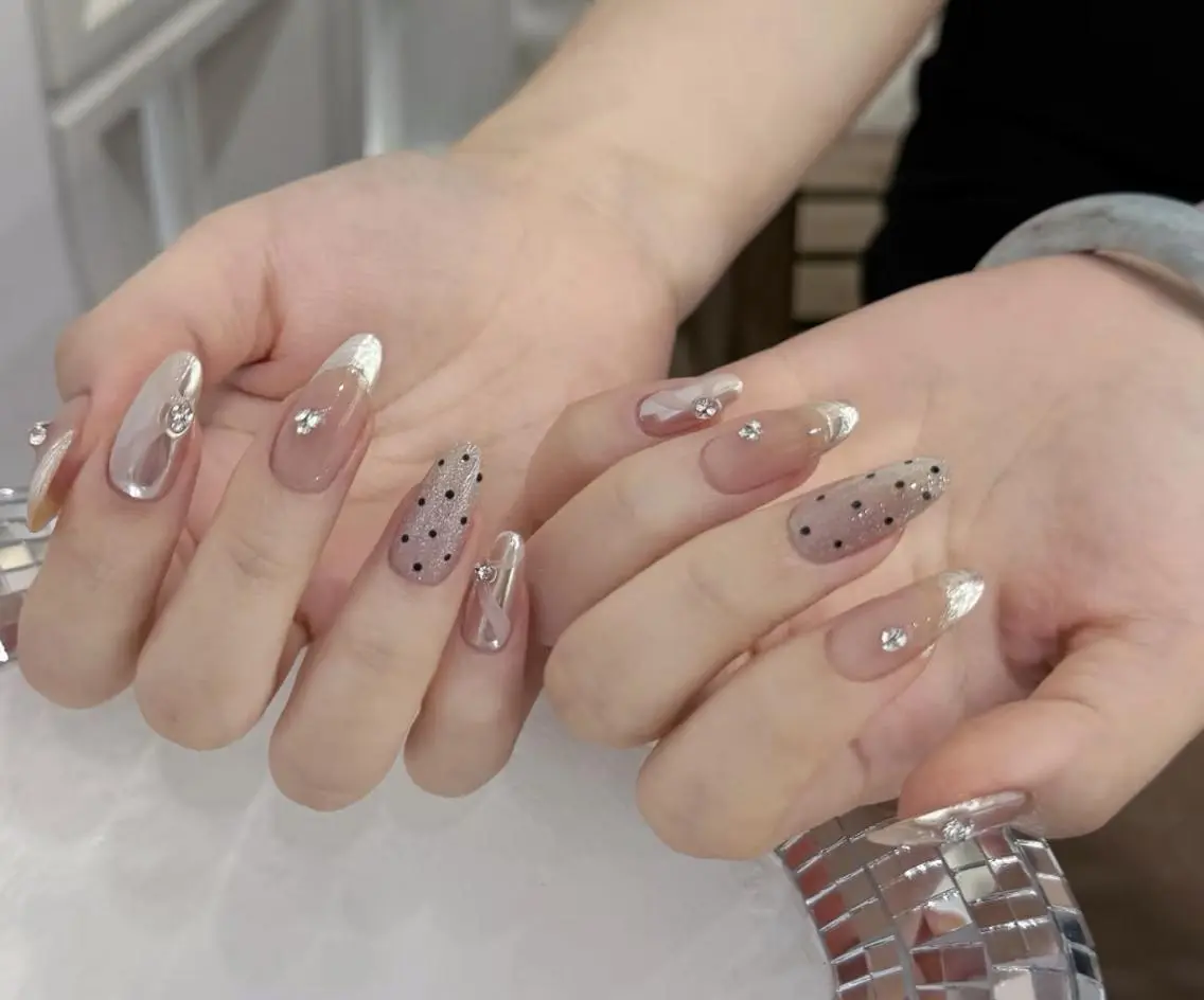 ネイル ハンドネイル 🎀 NaNa_nailのネイルデザイン