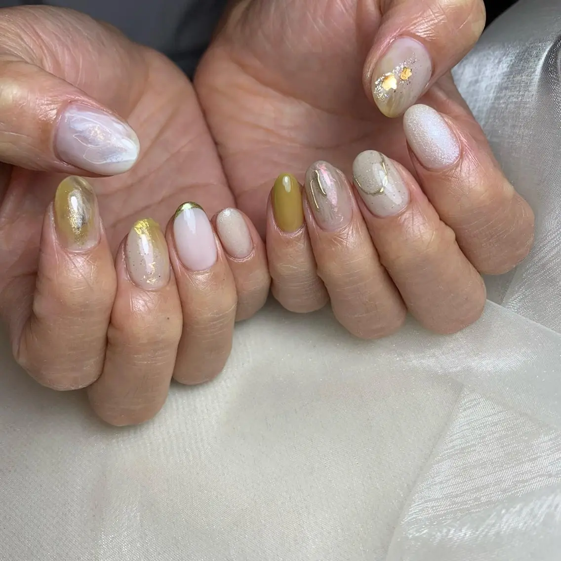 ネイル ハンドネイル 里見 麗のネイルデザイン