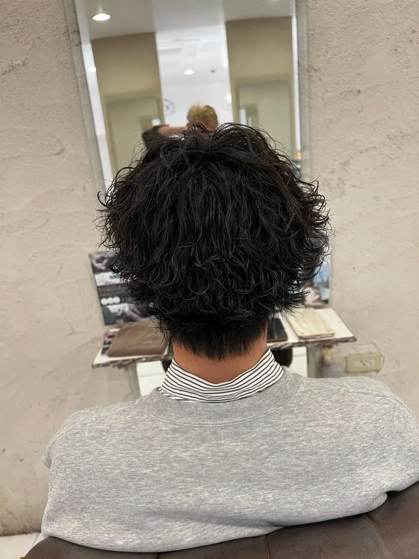パーマ メンズ メンズパーマ 波巻きパーマ カット パーマ 郡山駅前メンズ特化 岩﨑大翼のヘアスタイル