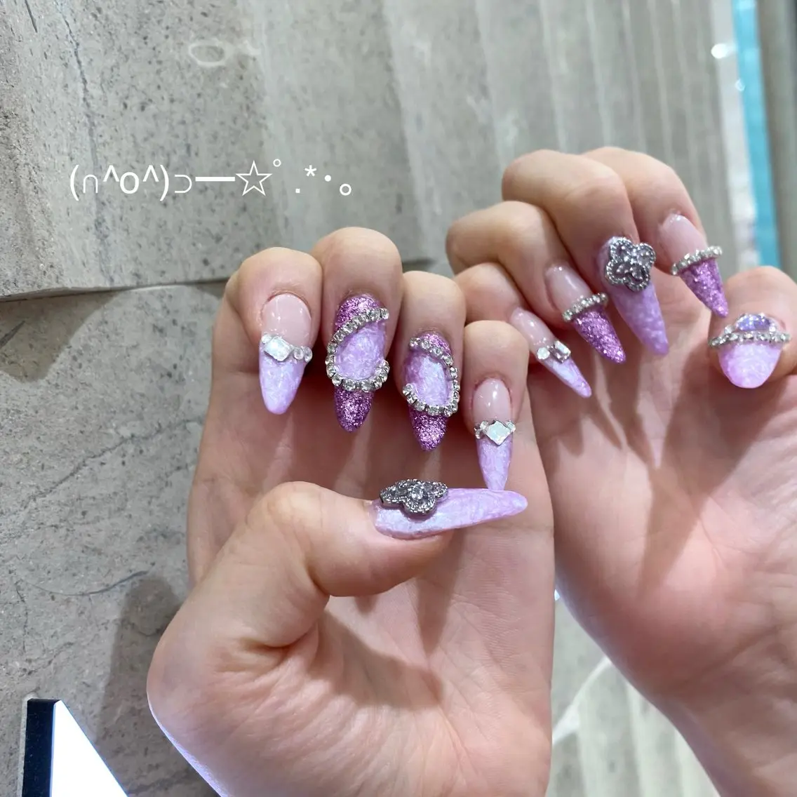 ネイル Aulu'b るなのネイルデザイン
