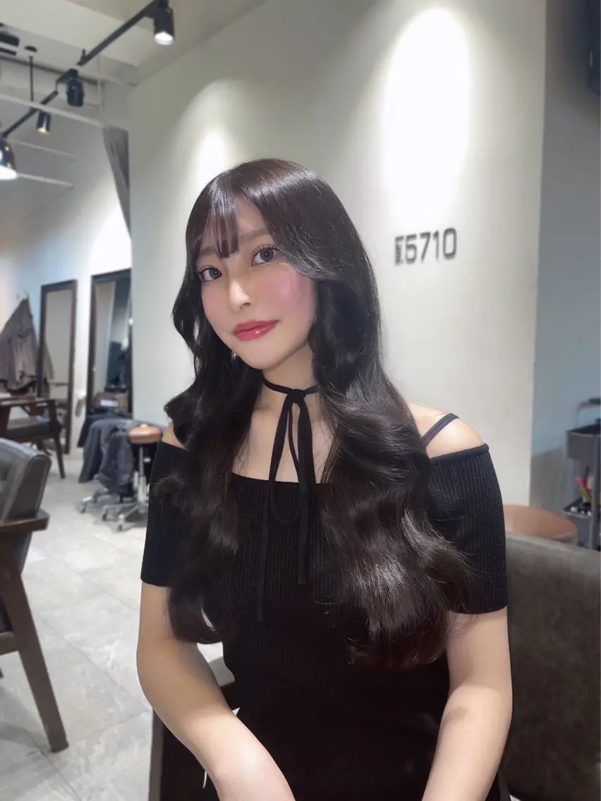 ロング カラー ヘアアレンジ 🎀ハイトーン・艶 カラー HANA🎀のヘアスタイル