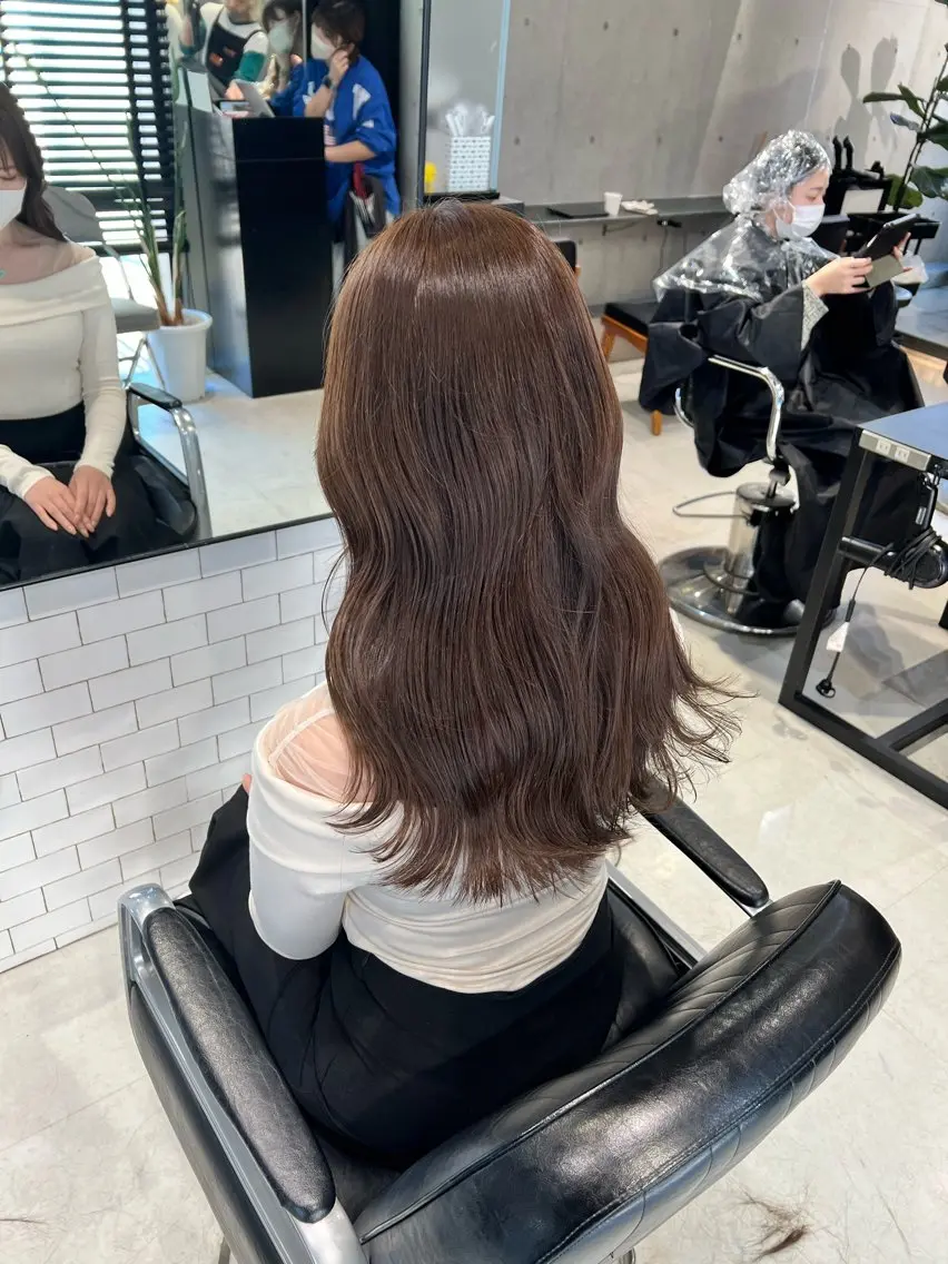 ロング カラー ブリーチ ブリーチなしカラー カット ヘアカラー トリートメント 赤みゼロ/透明感 カラー🌿KANTAのヘアスタイル