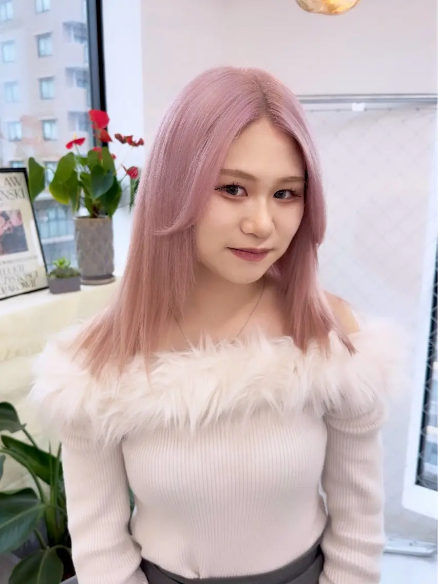 セミロング カラー ピンクカラー カット ヘアカラー トリートメント 🤍ムラ修正ブリーチ 🤍原宿/YUUのヘアスタイル