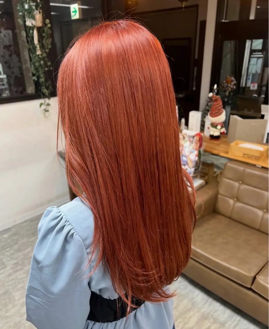 ロング カラー オレンジ ピンクカラー ヘアカラー 大歳 実椰のヘアスタイル