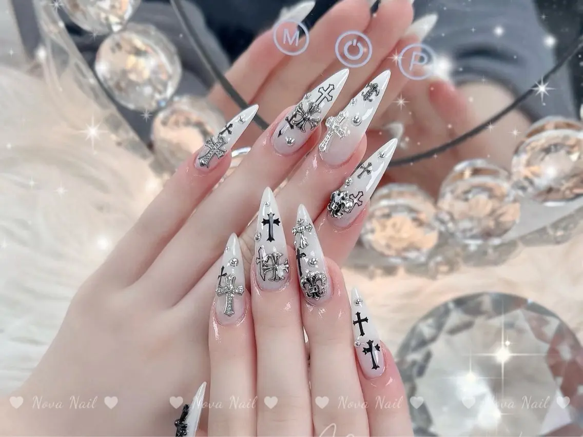 ネイル ブルー フットネイル ハート 韓国ネイル ミラーネイル ハンドネイル Yumi chan Novaのネイルデザイン