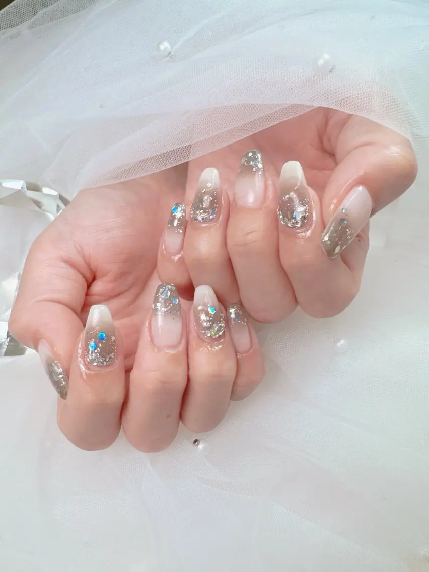 ネイル アートネイル チークネイル フレンチネイル ジェルネイル ガラスフレンチ ハンドネイル Queeens nailのネイルデザイン