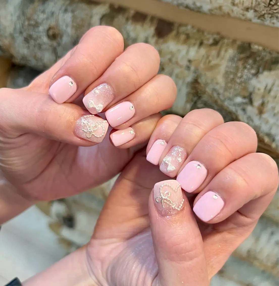 ネイル ハート 持ち込み リボン いちじゅう あおいのネイルデザイン