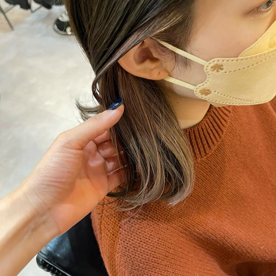 ミディアム カラー UMEDA FIGAROのヘアスタイル