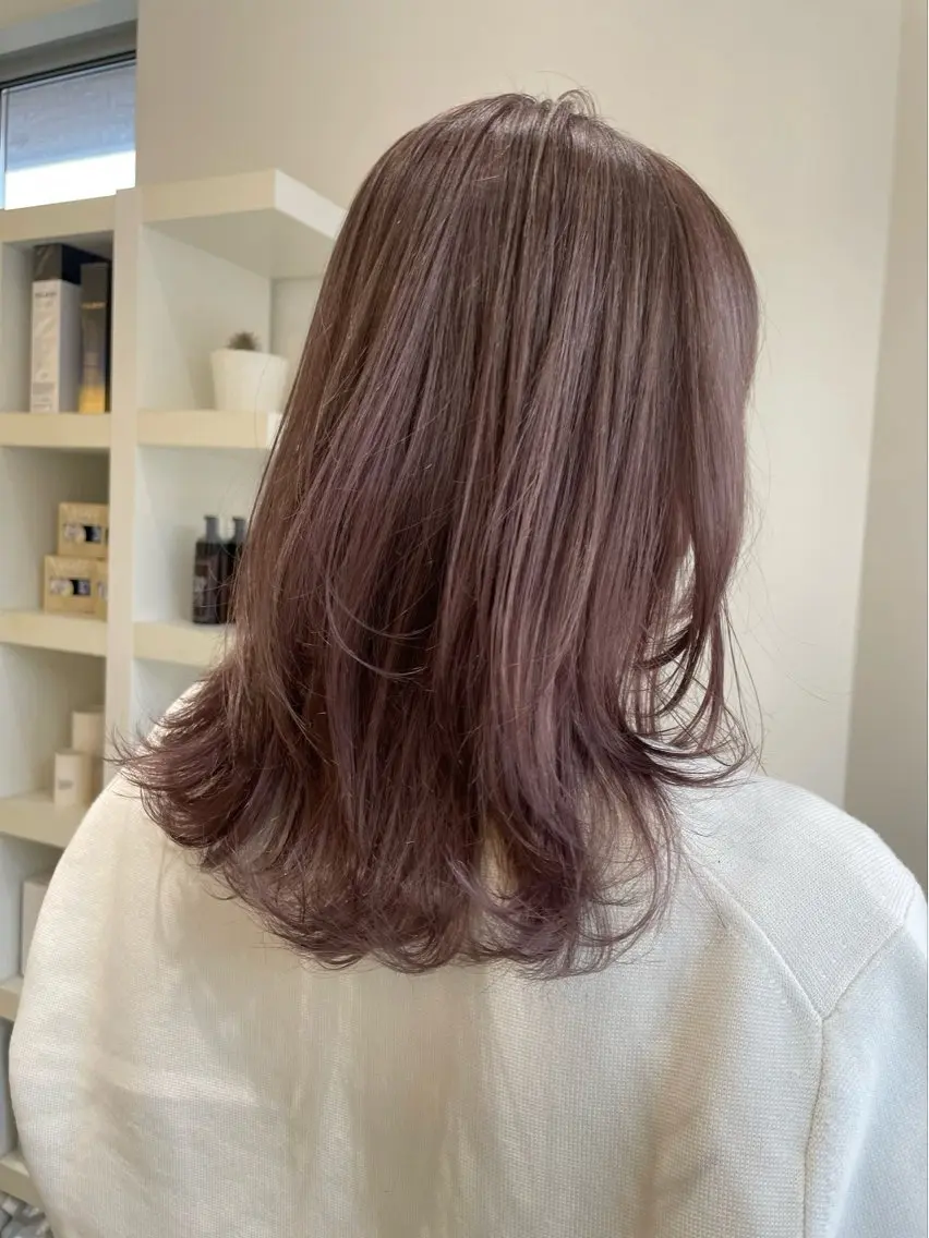 セミロング ラベンダーベージュ mir MIYUのヘアスタイル