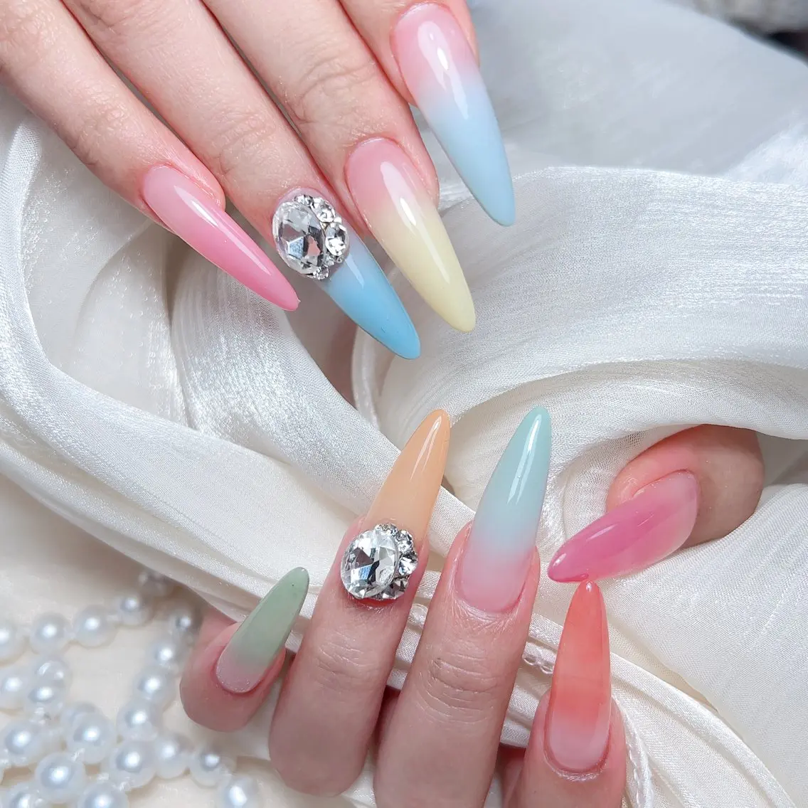 ネイル グラデーション ハンドネイル M🌷nail 長さだし専門店のネイルデザイン