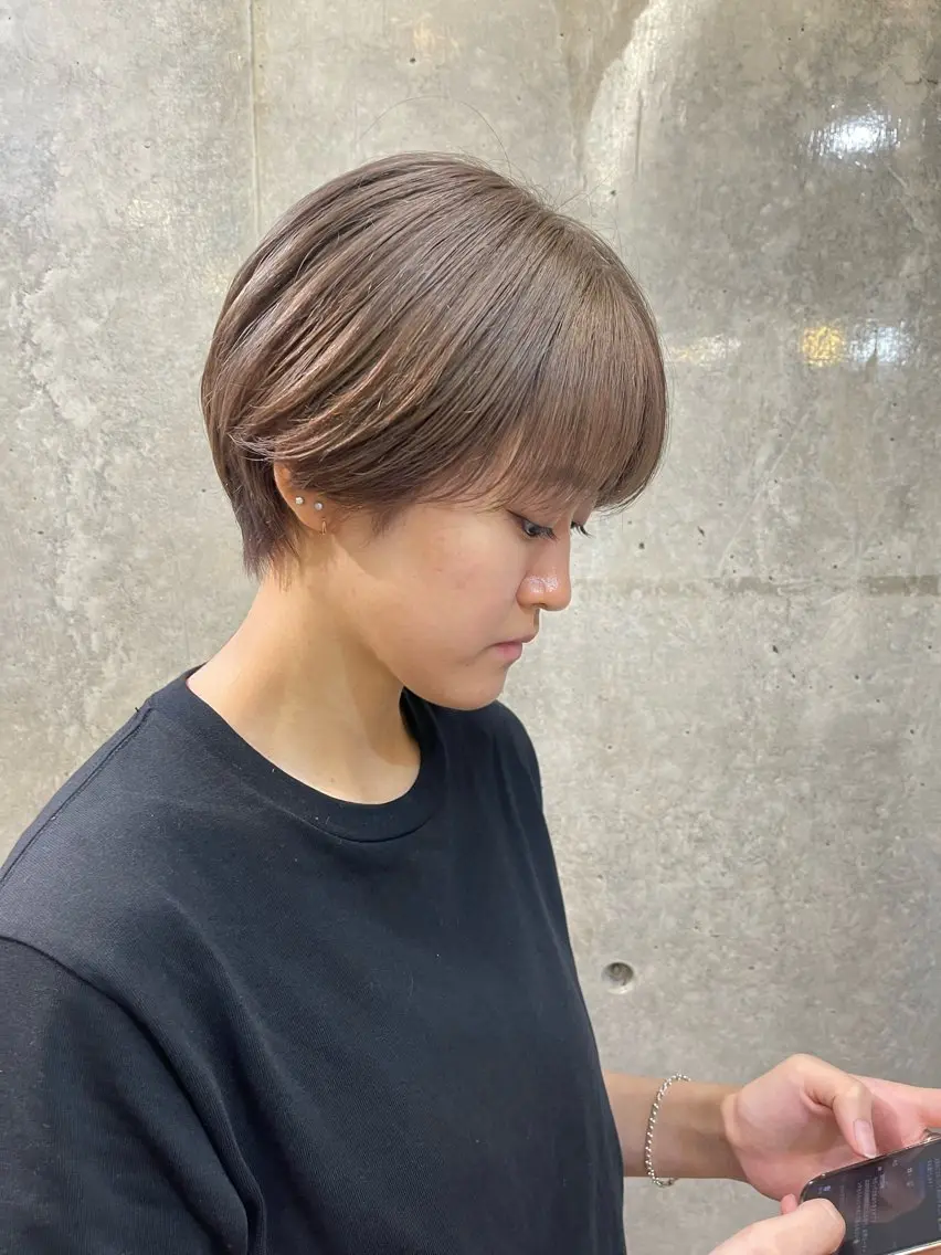 ショート 及川 光のヘアスタイル