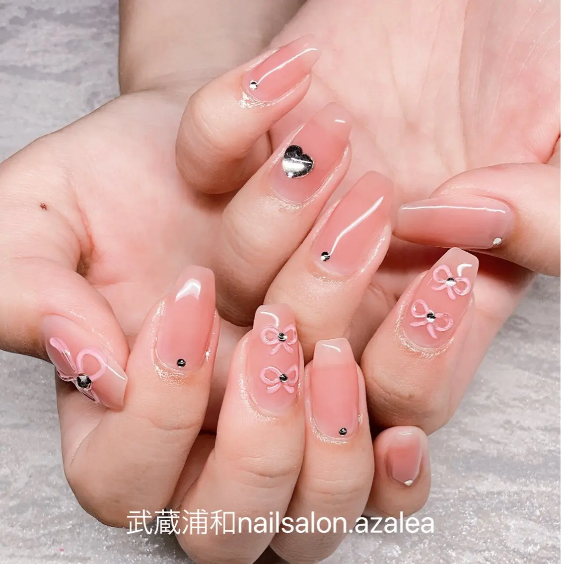 ネイル ハンドネイル R inのネイルデザイン