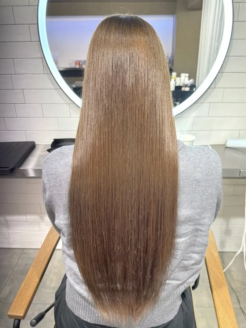 ロング カラー ブリーチ 透明感カラー デザインカラー グレージュ ハイトーンカラー Li'a【リア】 ANNAのヘアスタイル