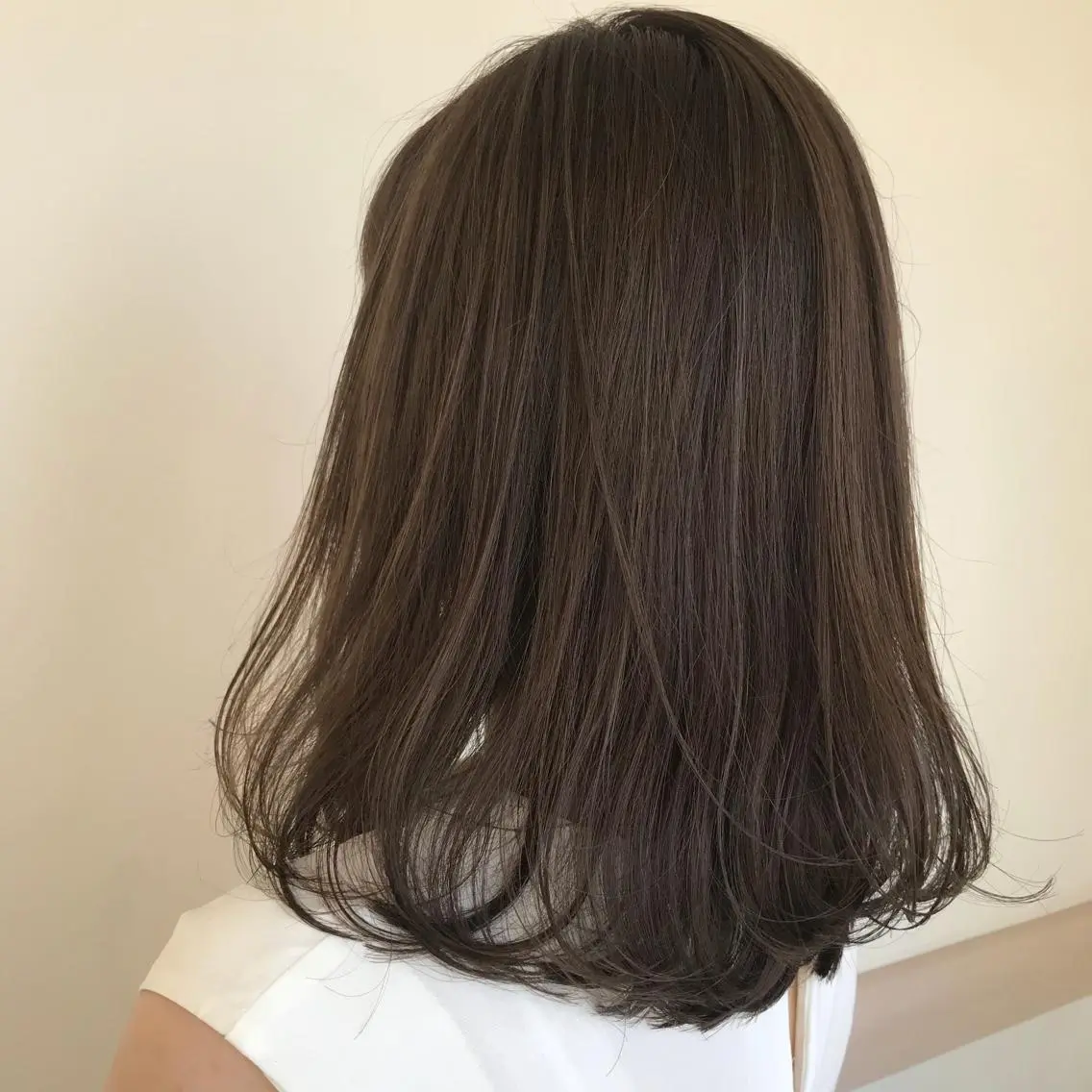 セミロング カラー ベージュカラー 顔まわり🤍小顔 カット🤍みさきのヘアスタイル