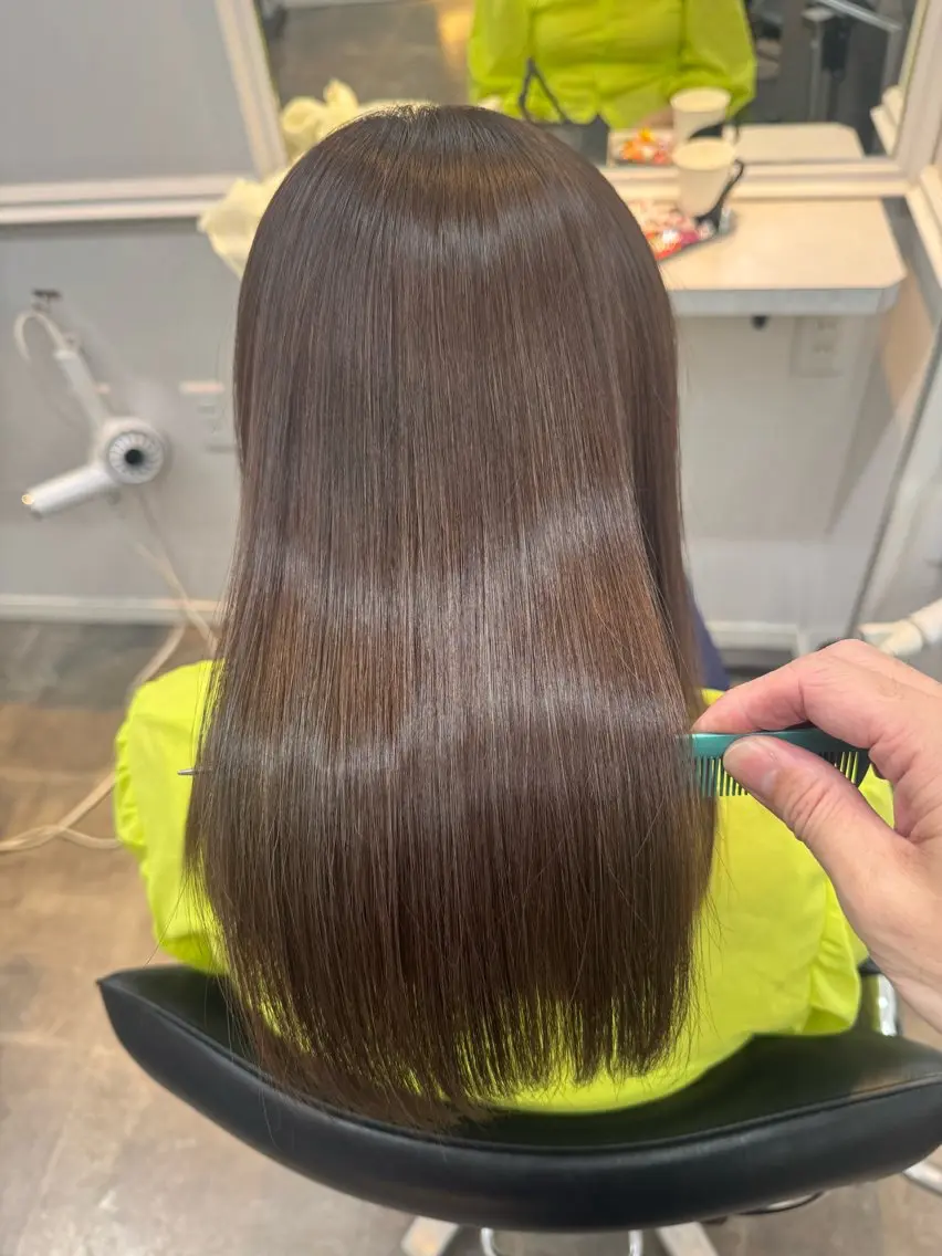 ミディアム トリートメント ウィステリア アネックスのヘアスタイル