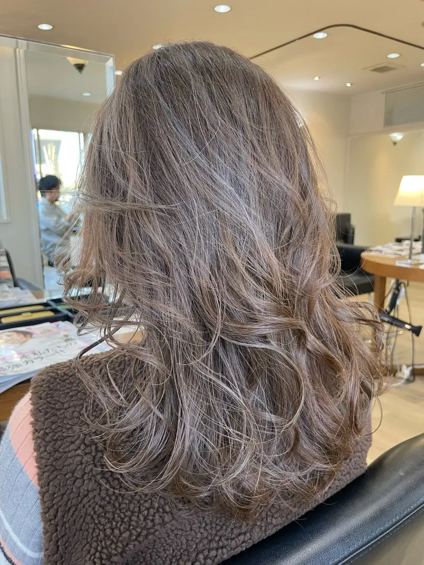 セミロング カラー カット ヘアカラー トリートメント 小酒井 智洋のヘアスタイル