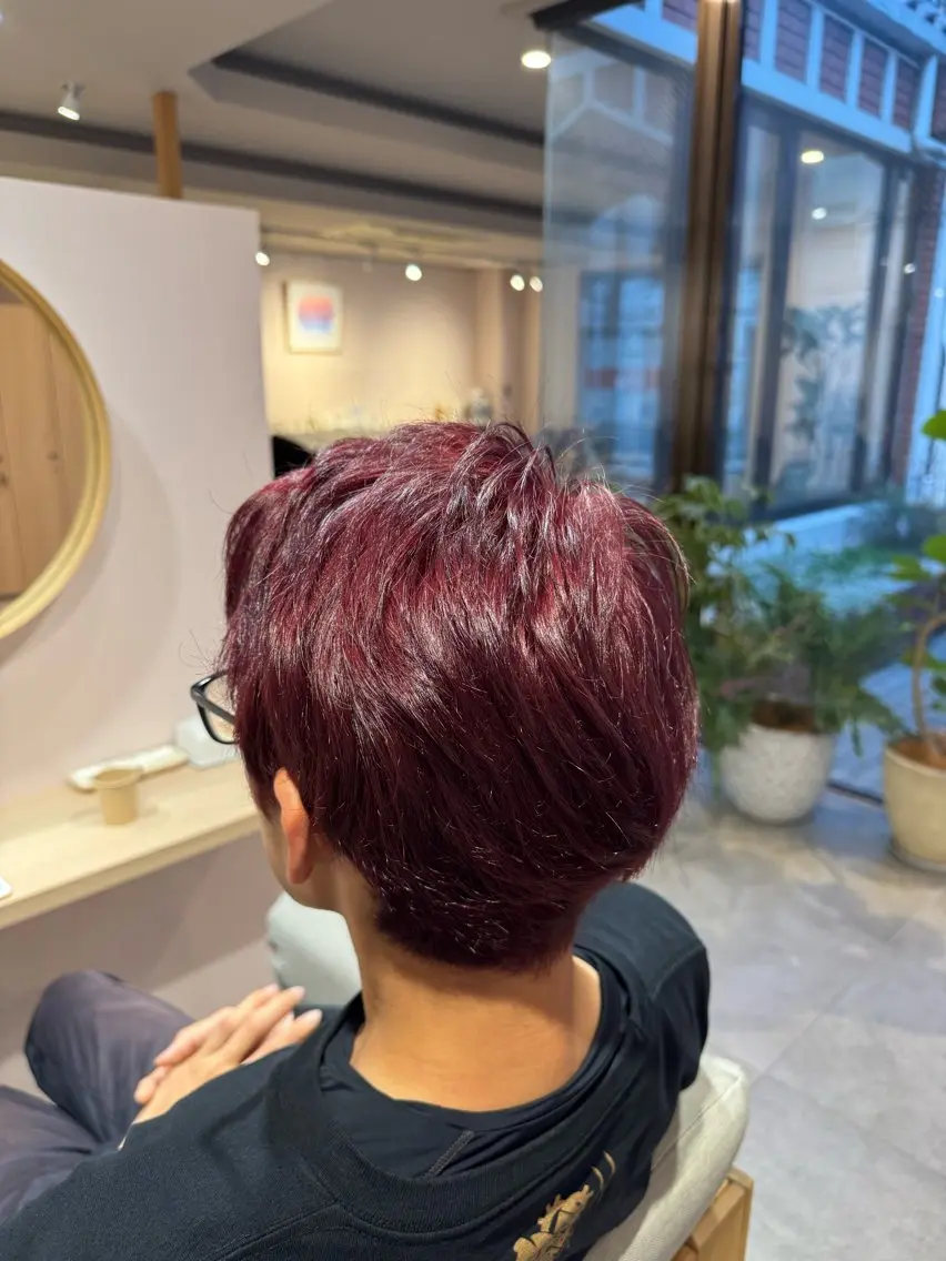カラー AYATO 'のヘアスタイル