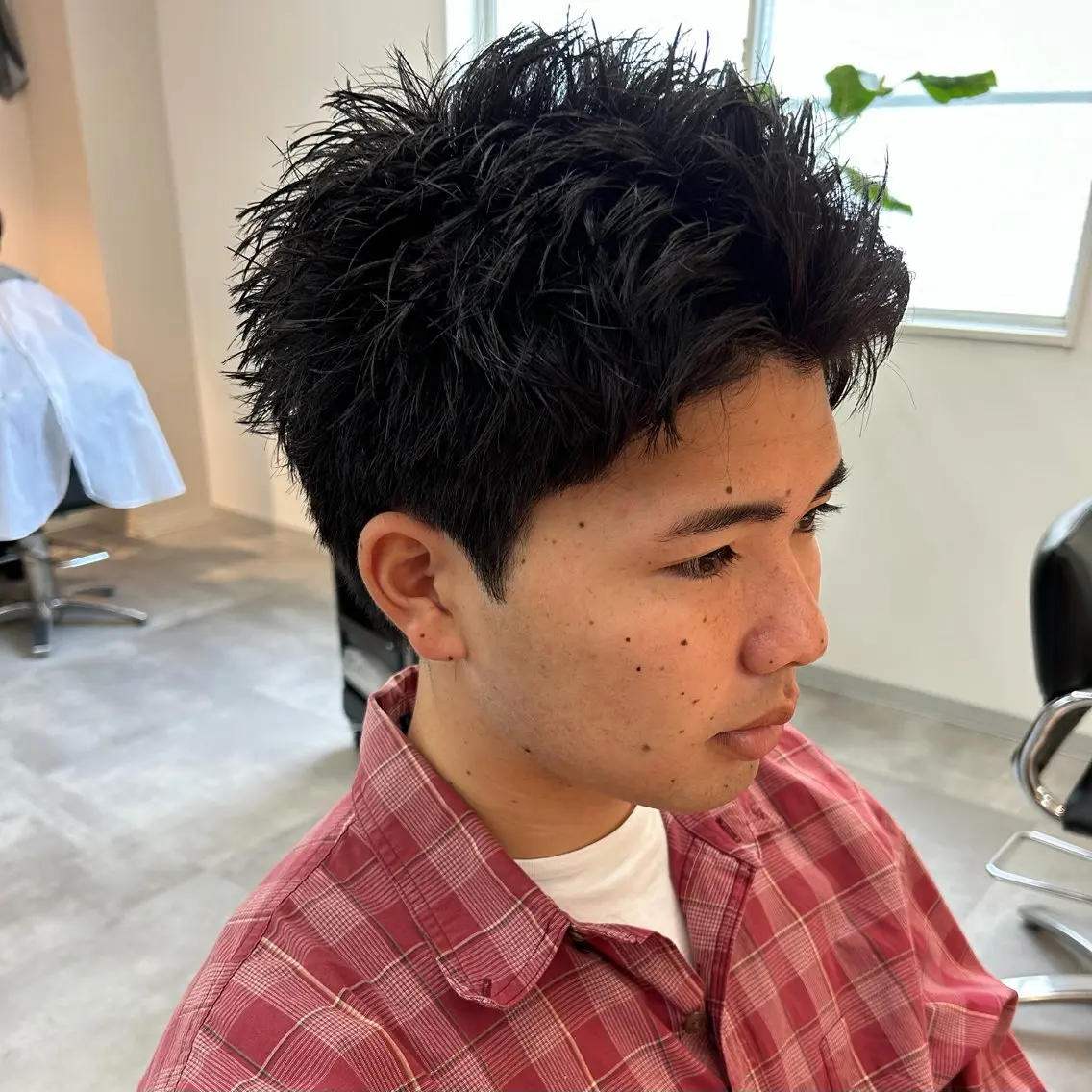 ショート パーマ メンズ メンズショート スパイキーショート ショートヘア メンズショート⚡️｜ 短髪をデザイン｜レオのヘアスタイル