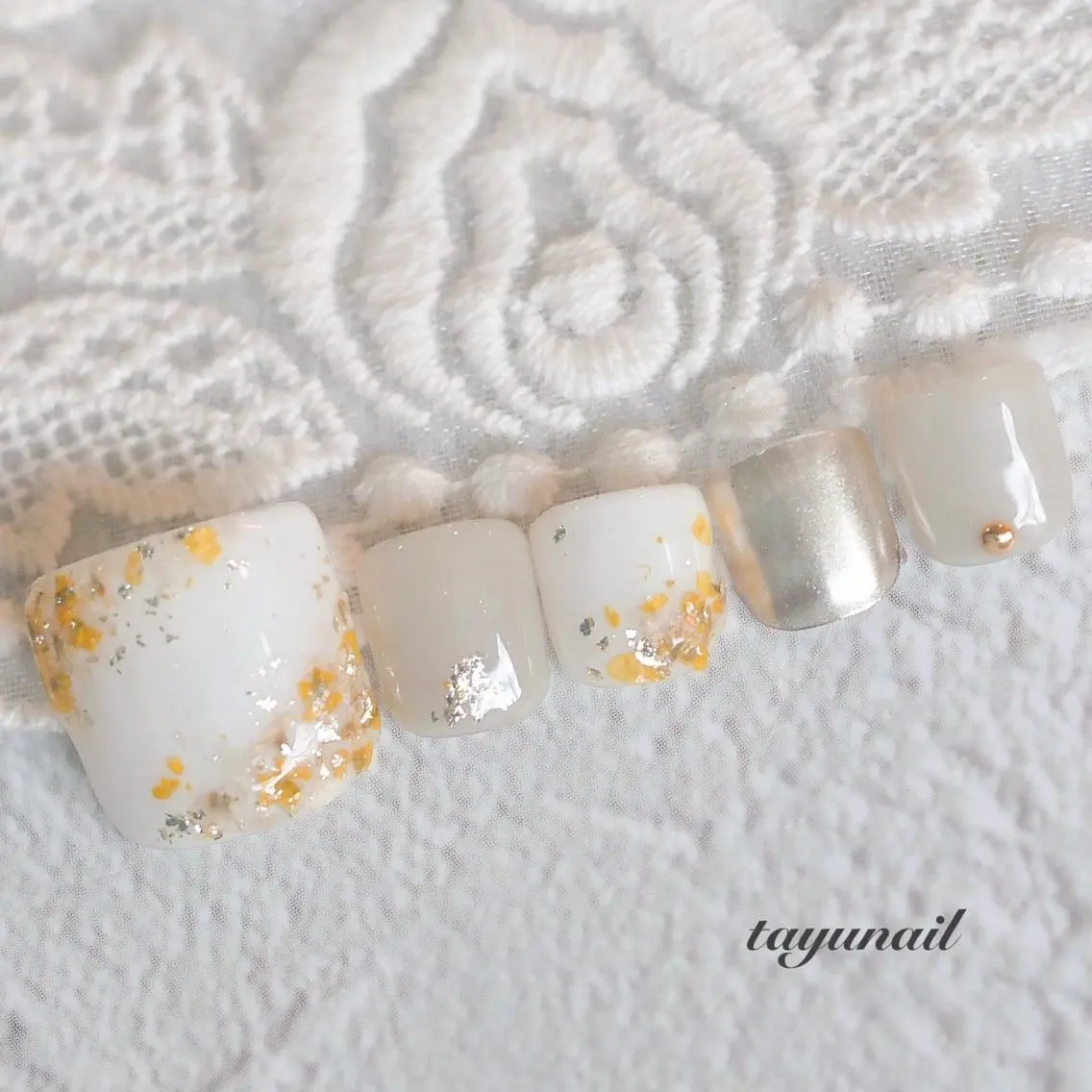 ネイル アートネイル フラワーネイル フットネイル ジェルネイル グリーン フットネイル ネイルサロン 【たゆnail】のネイルデザイン