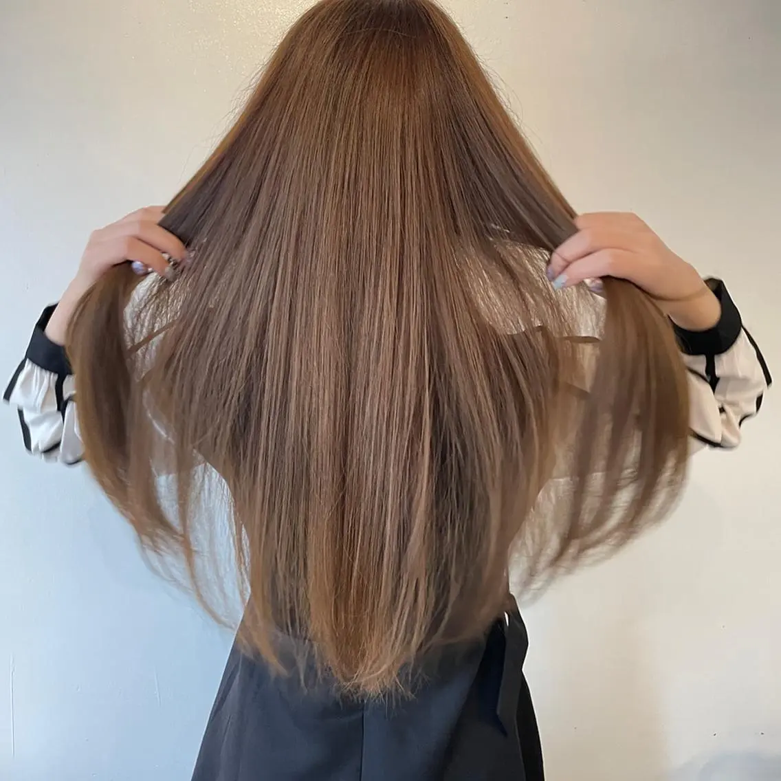 ロング カラー ベージュカラー 透明感カラー 髪質改善 トリートメント カット ヘアカラー トリートメント h a k u 大倉 卓人のヘアスタイル