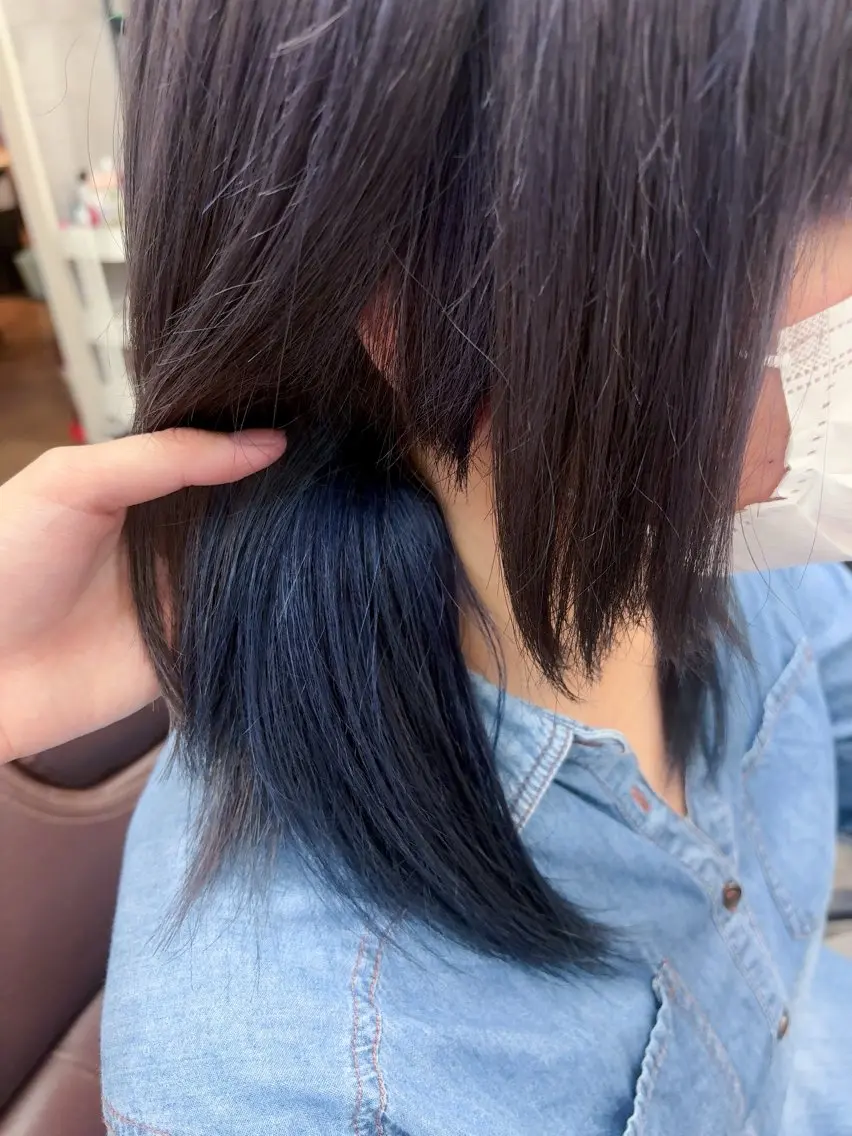 セミロング カラー 藤田 麗安のヘアスタイル