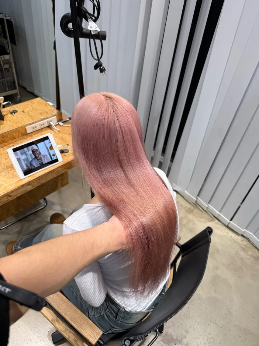 ミディアム カラー ブロンド ピンクカラー ヘアカラー 【🥀履歴修正🥀】 ハイトーン職人/拓真のヘアスタイル