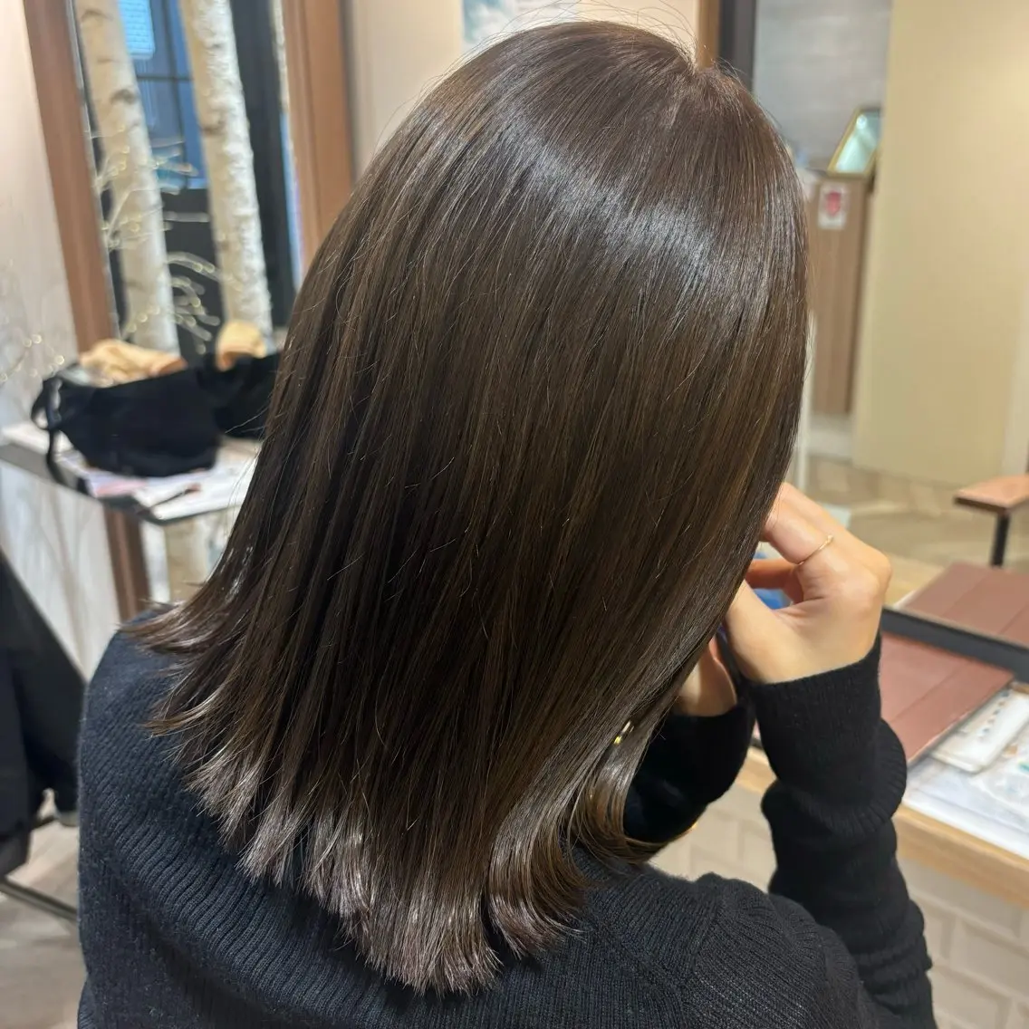 ミディアム カラー ベージュカラー イルミナカラー オリーブベージュ ヘアカラー トリートメント 暖色/艶カラー🍑☆ /杉村夏希のヘアスタイル