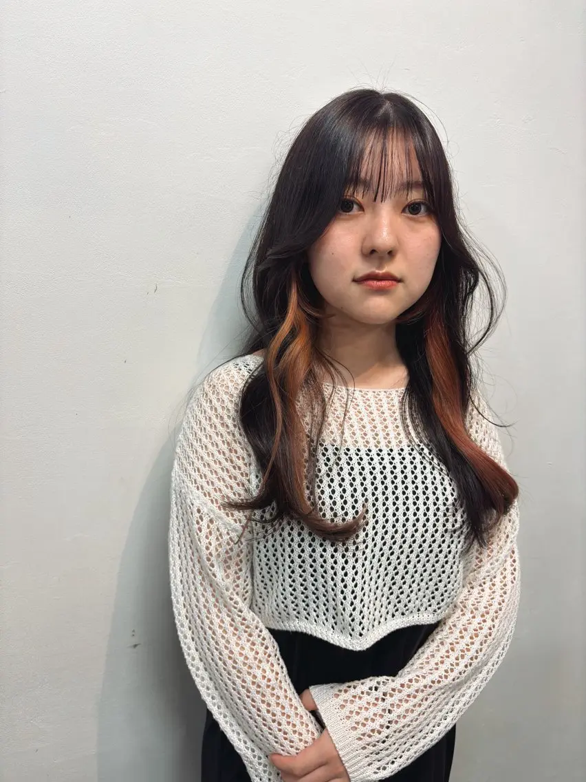 セミロング カラー イヤリングカラー ピンクカラー 【韓国レイヤー特化 ハッシュカット】のヘアスタイル