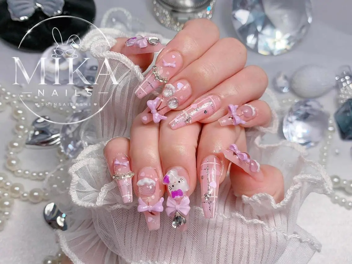 ネイル アートネイル チークネイル ドット フットネイル フレンチネイル Mika Nails 心斎橋のネイルデザイン
