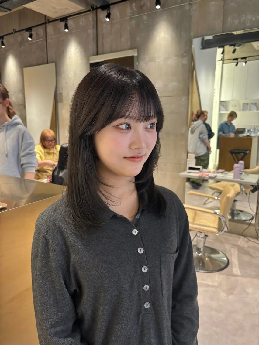 セミロング カラー 韓国風ヘア レイヤーカット mina🪐立川駅/ 無料ショートカットのヘアスタイル