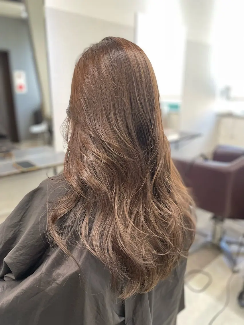 ロング カラー レイヤーカット AIRI layer cut hairのヘアスタイル