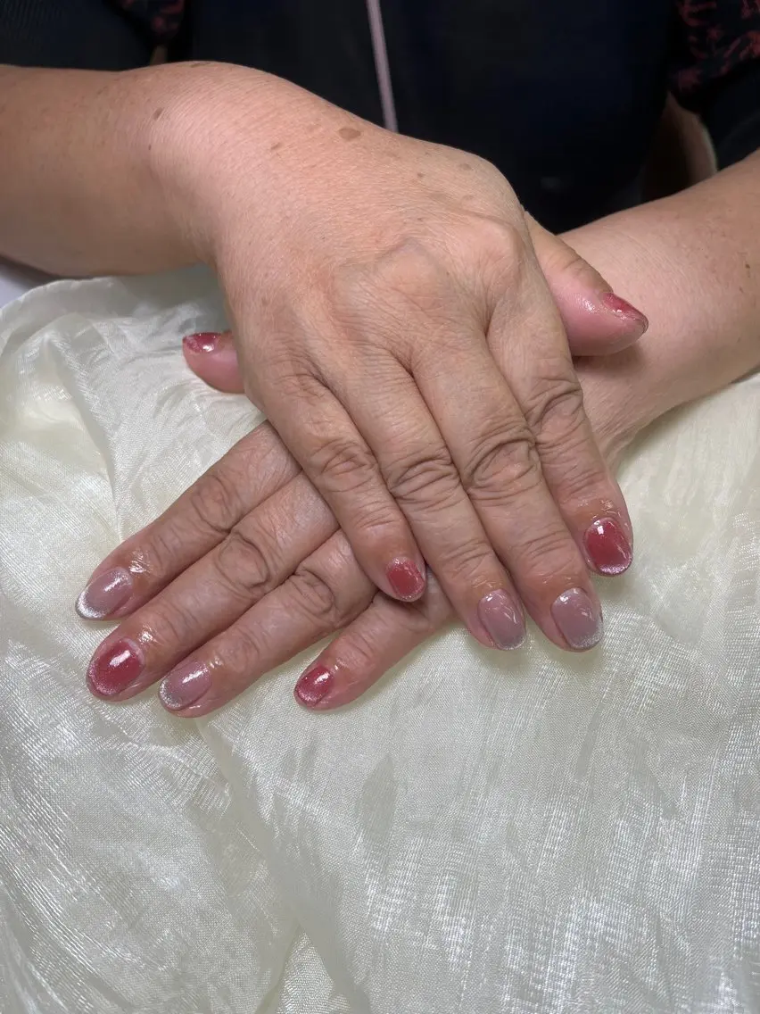 ネイル ハンドネイル ongles chicのネイルデザイン