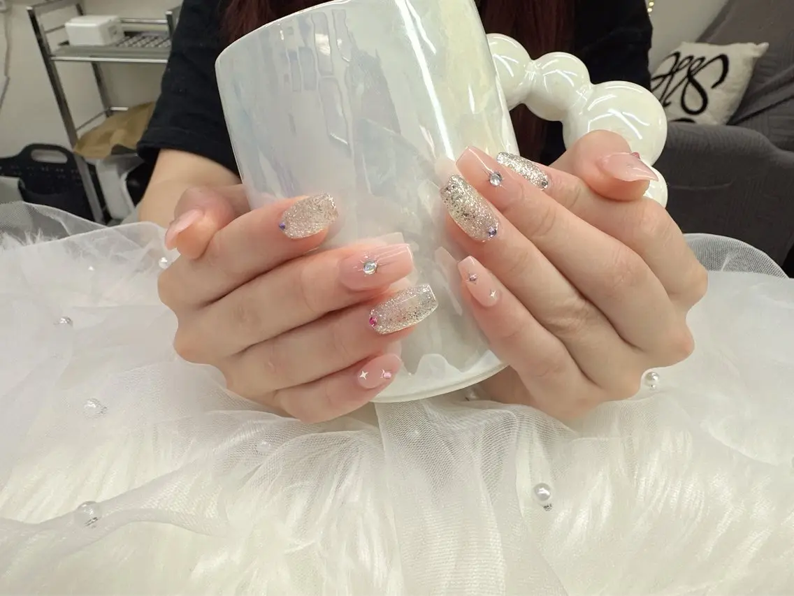 ネイル シンプルネイル ハンドネイル MIKIネイル YUKAのネイルデザイン