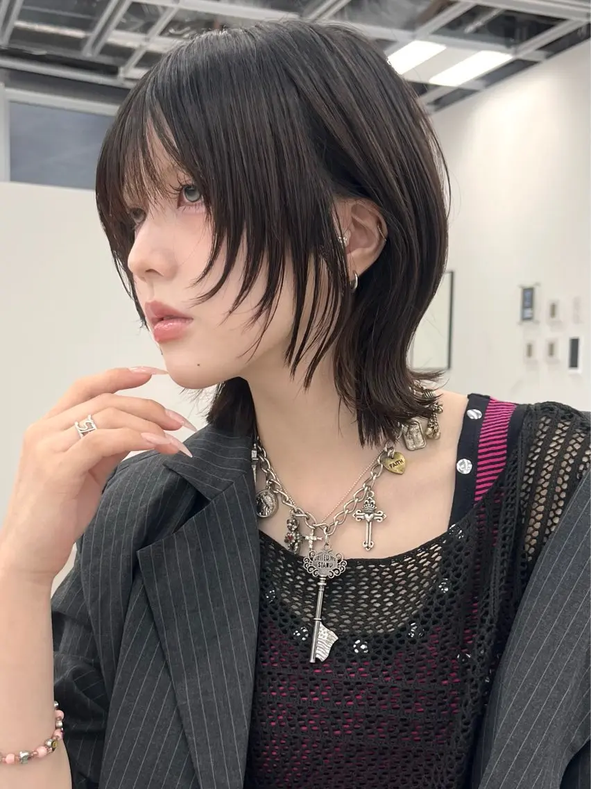 ショート カラー カット ヘアカラー トリートメント 小顔・顔まわり🦋 ウルフ❤︎ ͛めいのヘアスタイル