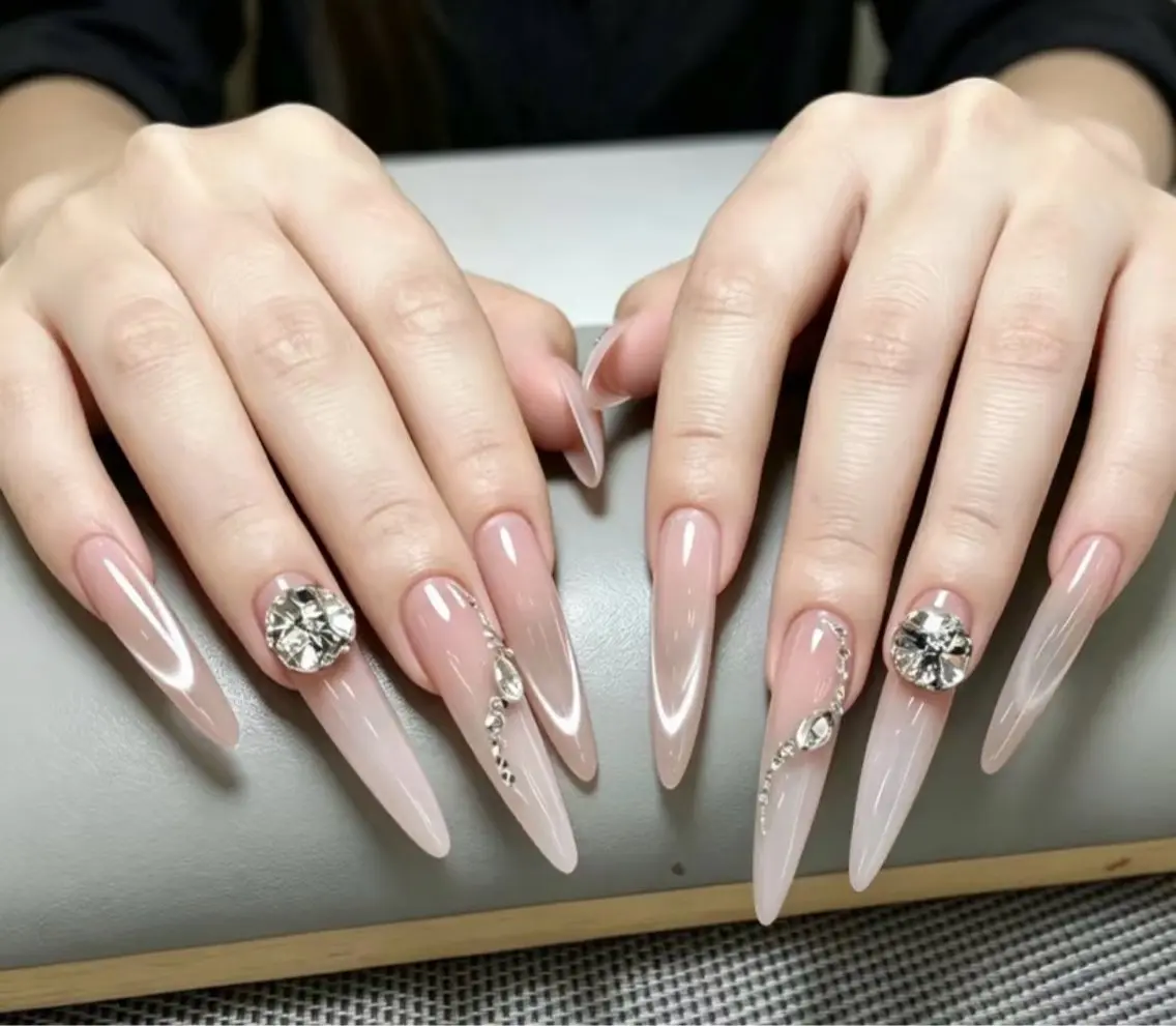 ネイル アートネイル ジェルネイル 韓国ネイル ニュアンスネイル シンプルネイル ハンドネイル ハンドケア Anna Melia Nailのネイルデザイン