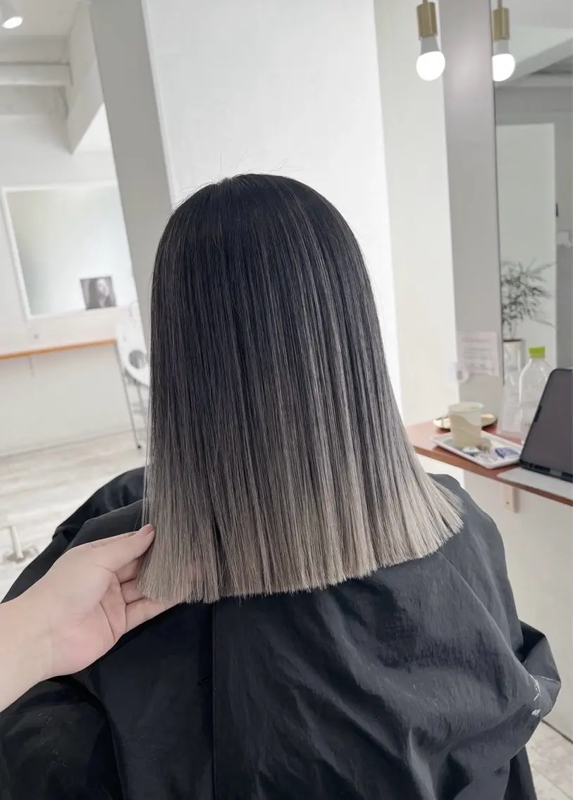 ミディアム カラー バレイヤージュ グレージュ レイヤーカット 指名数No.1 /NAOYAのヘアスタイル