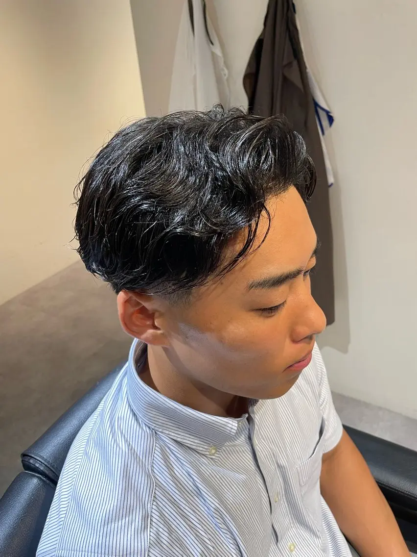 ミディアム ミディアムパーマ 下山 けいんのヘアスタイル