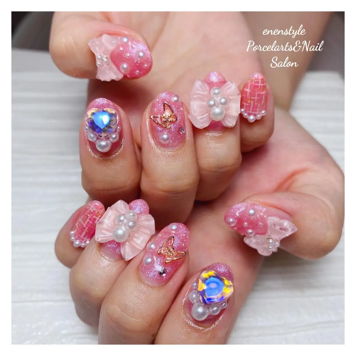 ミディアム ネイル 🐾enen style 🐾のネイルデザイン