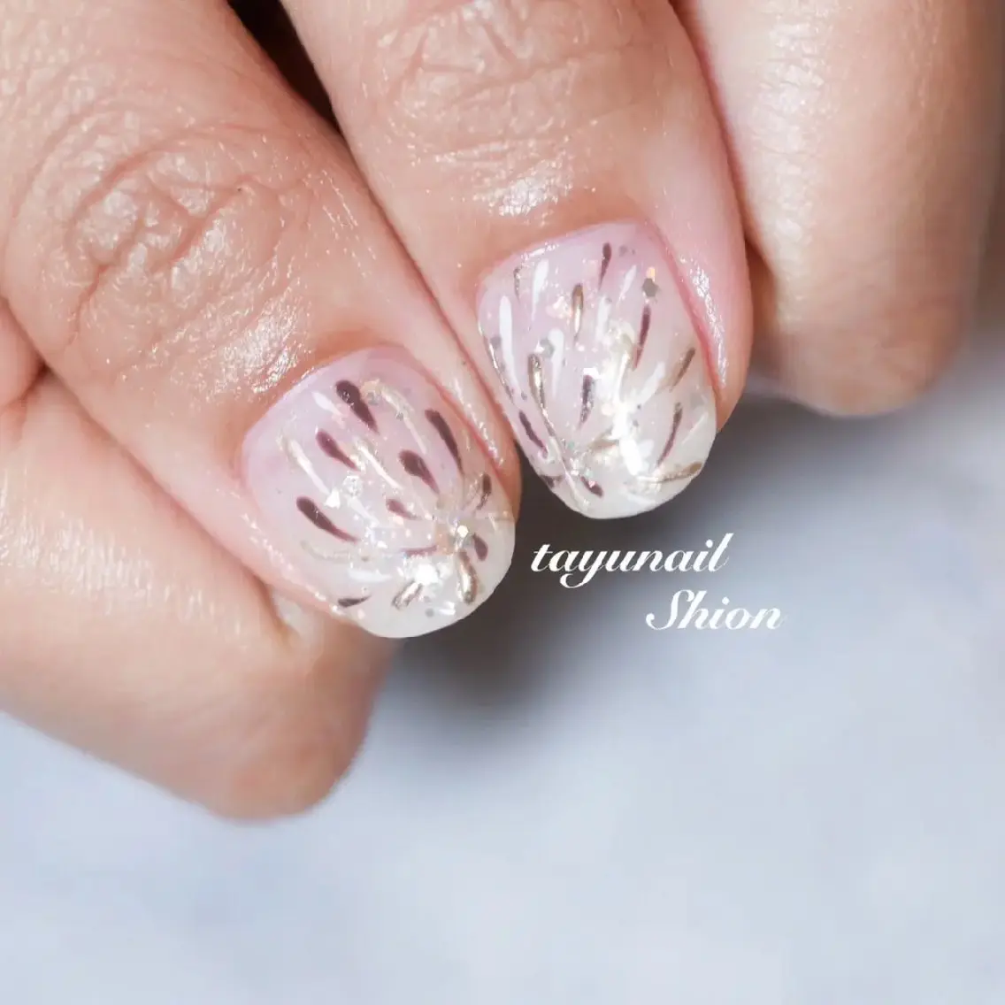 ネイル アートネイル ブルー ジェルネイル ミラーネイル パラジェル ネイルサロン 【たゆnail】のネイルデザイン
